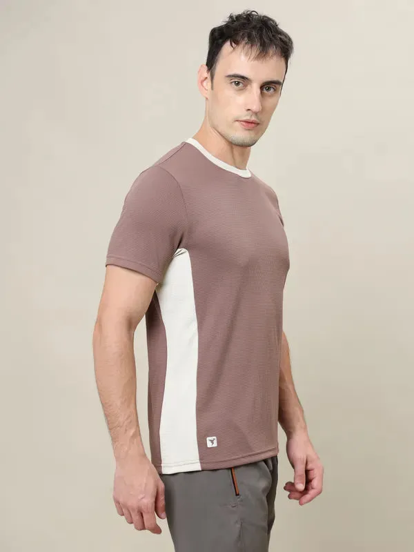 Men Colorblock Slim Fit Crew Neck T-shirt with TECHNO COOL 